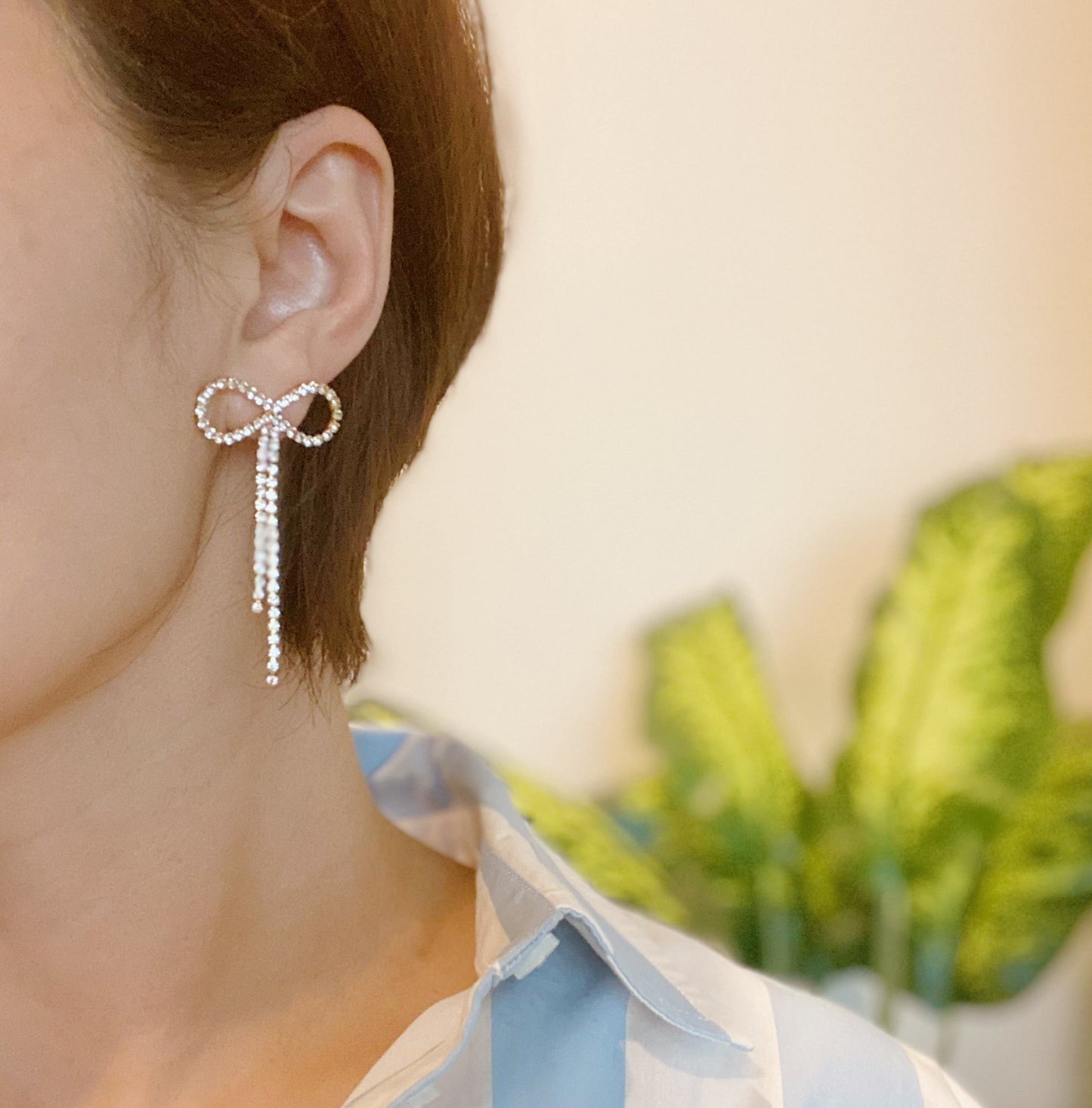 Adorable Shine Bow Earrings by Ellisonyoung.com