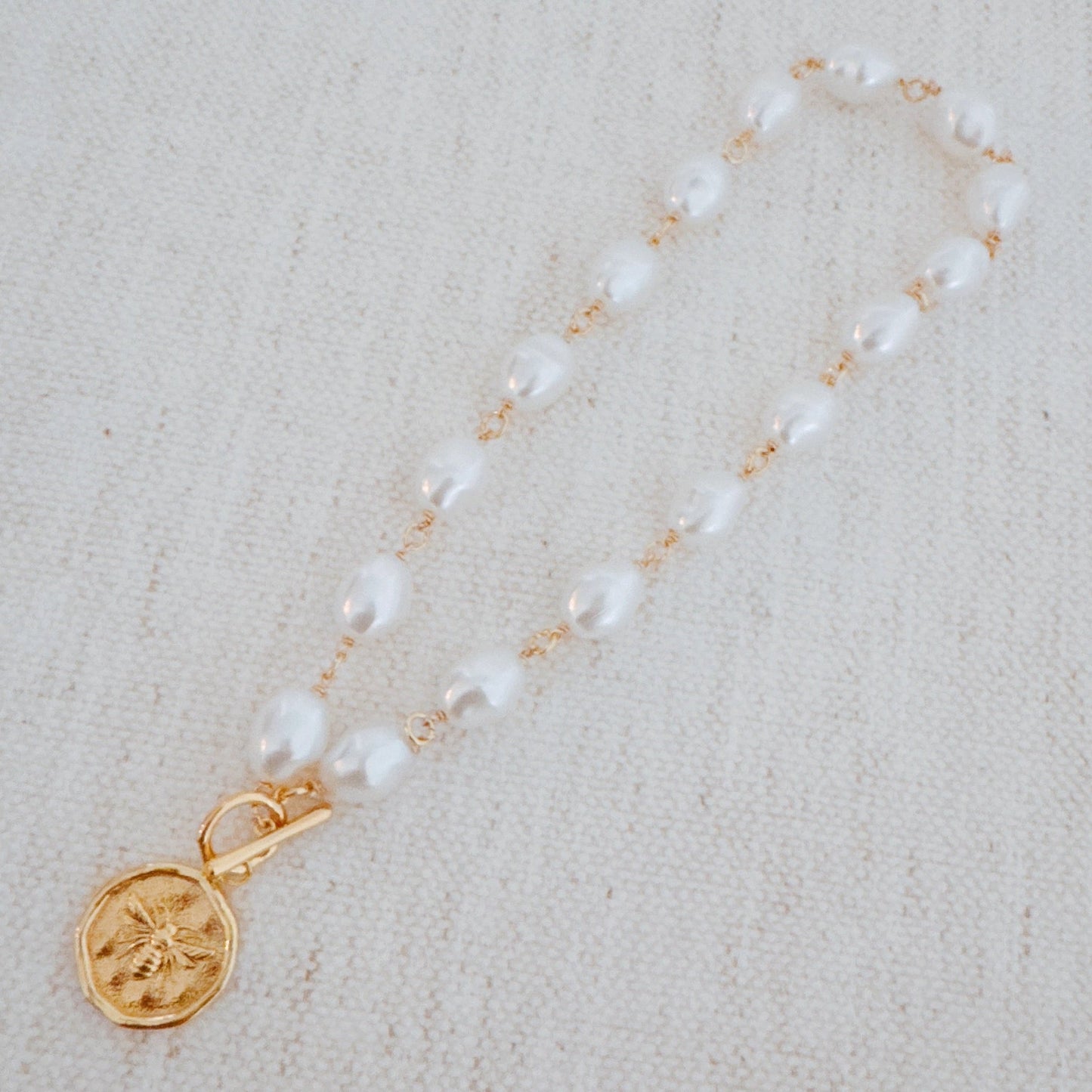 Golden-Bee-Baroque-Necklace-2