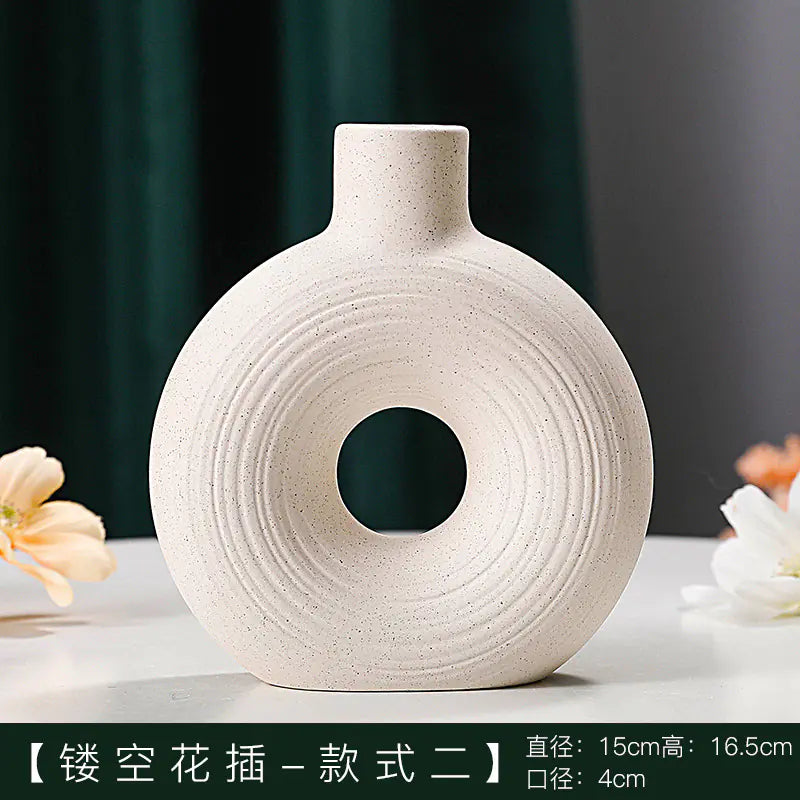 Elegant Ceramic Vase for Home Decor - Nordic Design