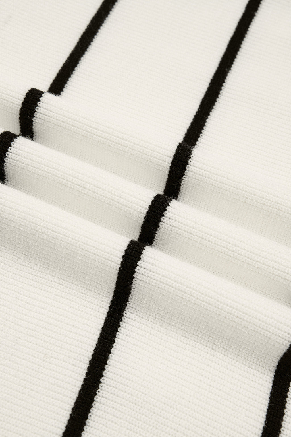 White Stripe Ribbed Knit Half Sleeve Loose Sweater Tee