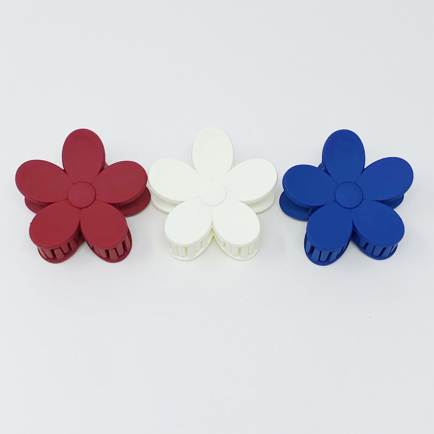 Smaller Daisy Days Hair Claw Set Of 3 by Ellisonyoung.com