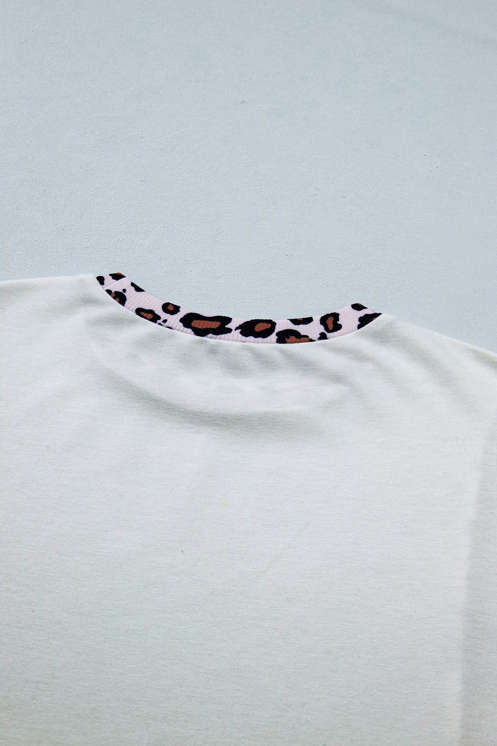 White Ribbed Leopard Patchwork Uneven Hem T Shirt