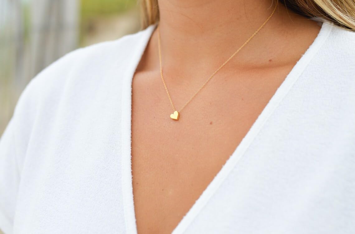 ASCOMY Dainty Gold Necklace for Women 14K Gold Plated Necklaces for Her Delicate Love Heart Necklace Heart Pendant Necklace Cute Necklaces Festival Jewelry Gift for Women