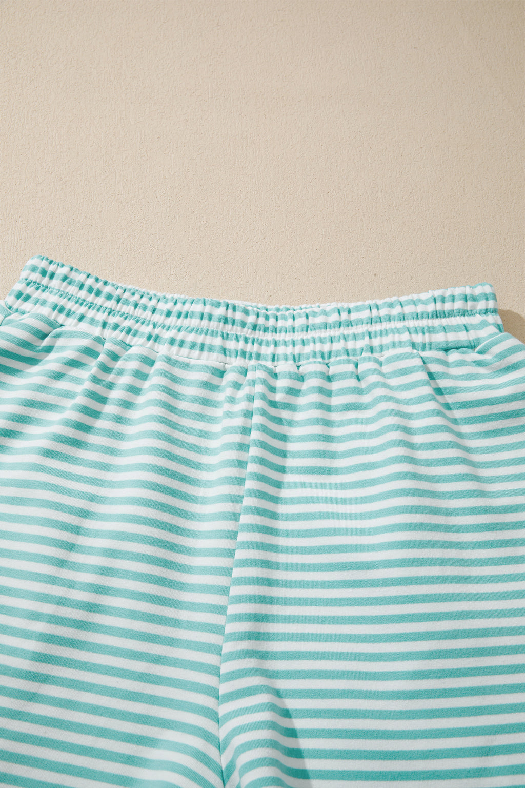 Green Stripe Cuffed Sleeve Contrast Mock Neck Tee Casual 2pcs Short Set