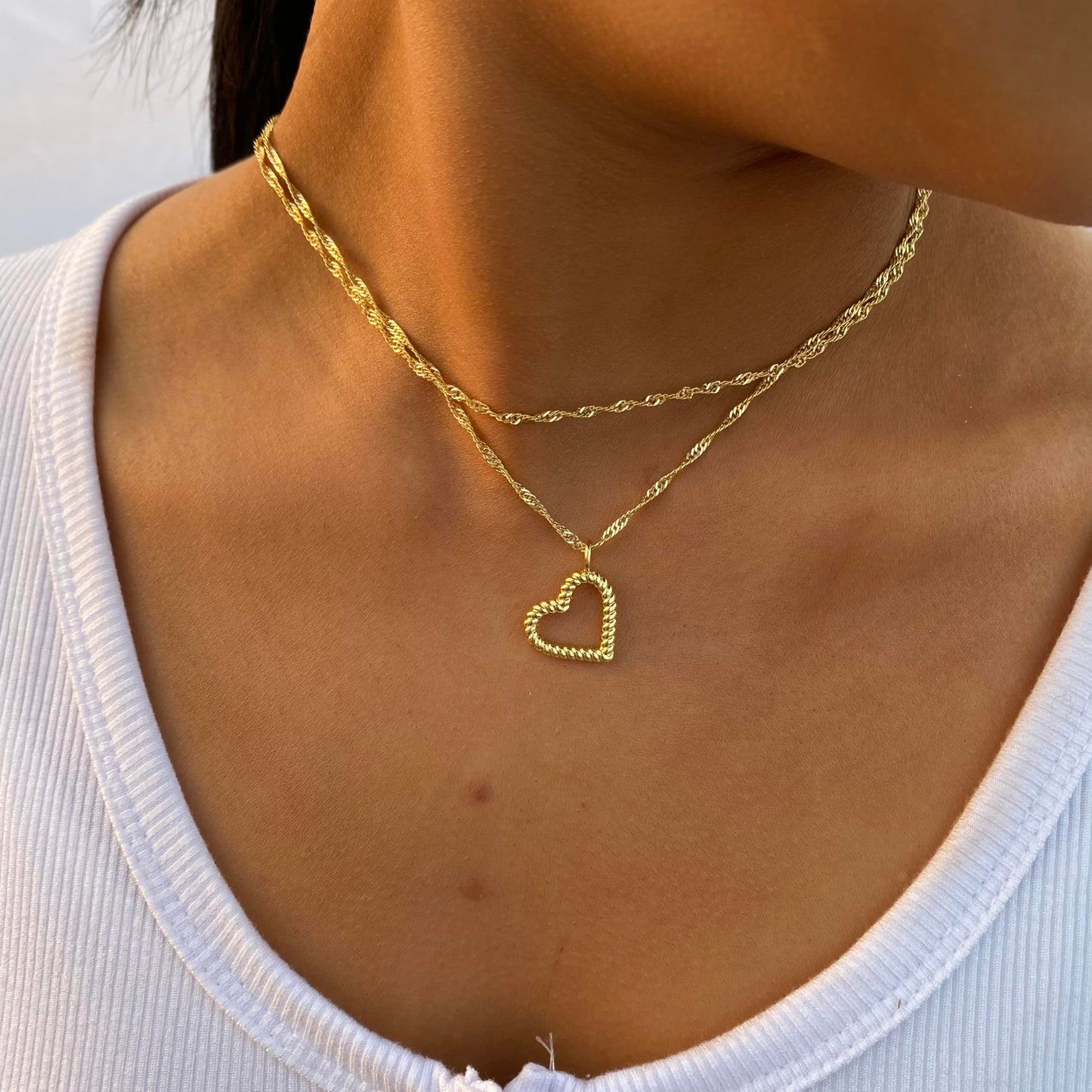 ASCOMY Dainty Gold Necklace for Women 14K Gold Plated Necklaces for Her Delicate Love Heart Necklace Heart Pendant Necklace Cute Necklaces Festival Jewelry Gift for Women