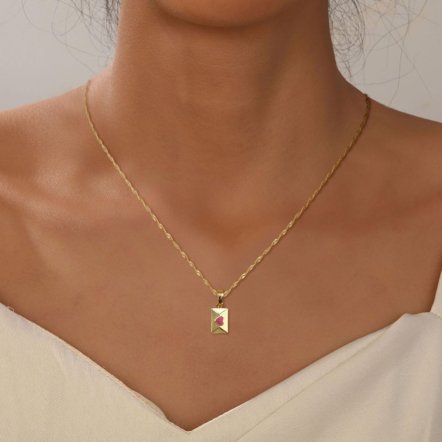 ASCOMY Dainty Gold Necklace for Women 14K Gold Plated Necklaces for Her Delicate Love Heart Necklace Heart Pendant Necklace Cute Necklaces Festival Jewelry Gift for Women