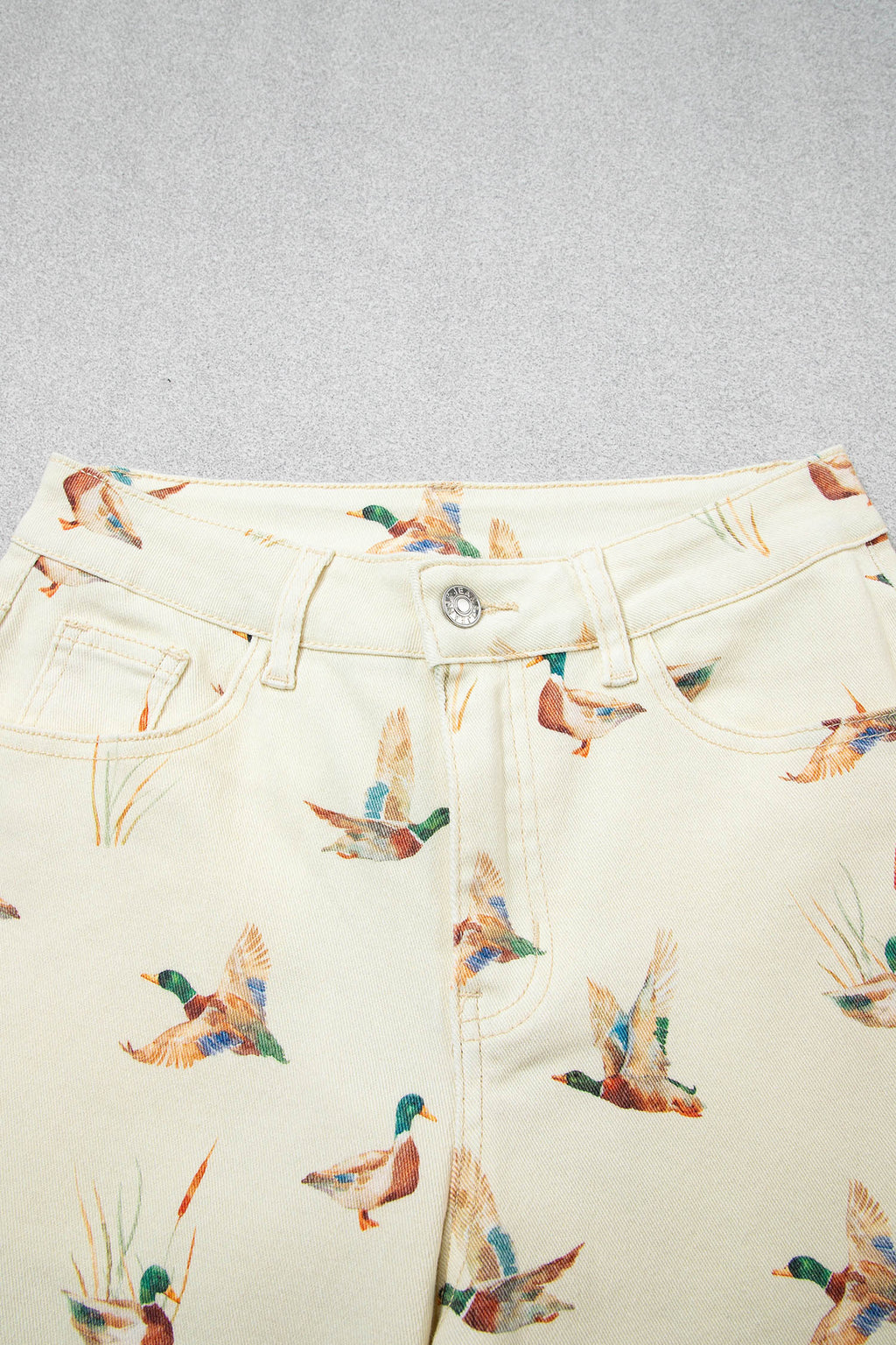 Beige Stylish Mallard Printed Cuffed Hem Shift Jeans