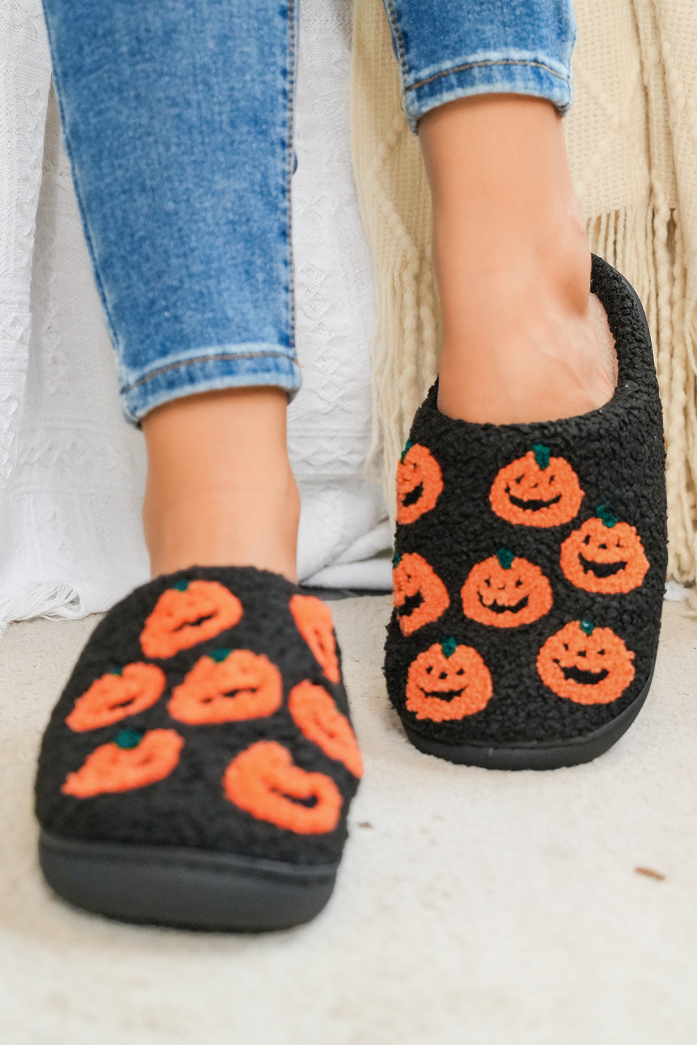Black Halloween Pumpkin Plush Home Slippers