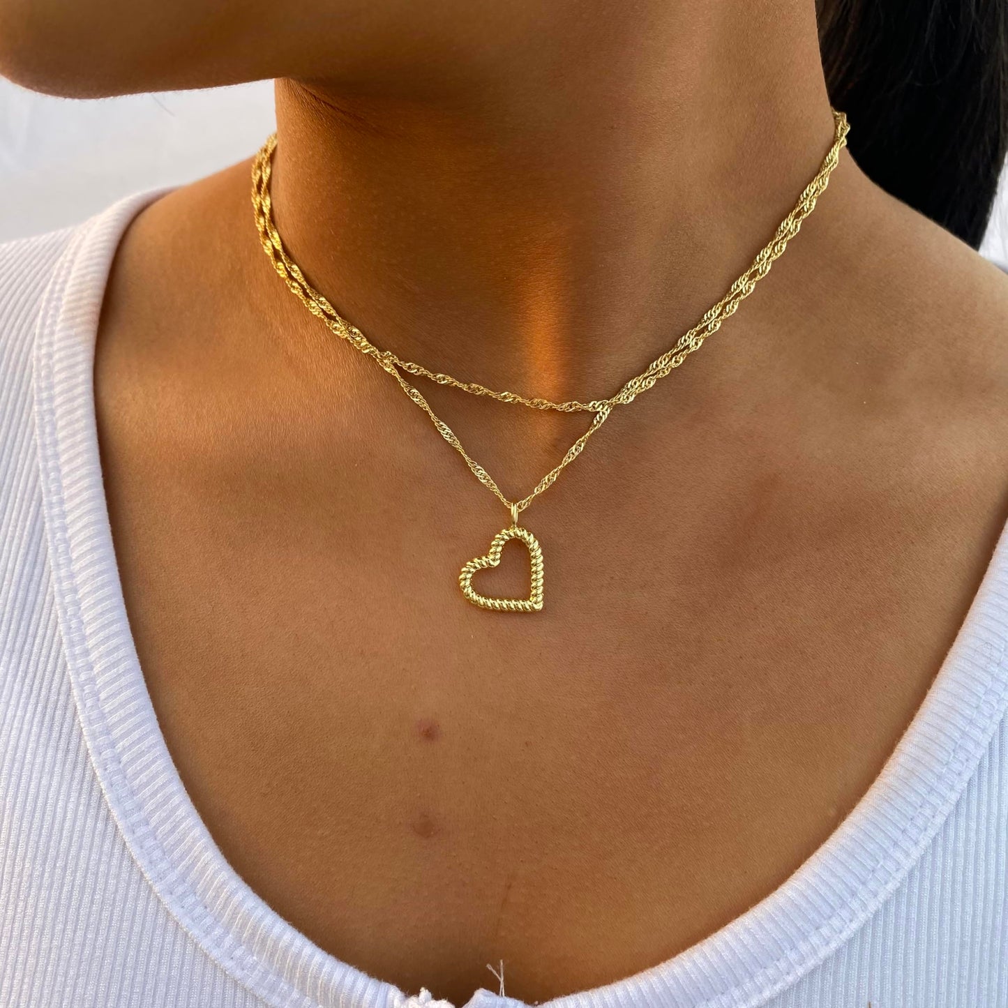 ASCOMY Dainty Gold Necklace for Women 14K Gold Plated Necklaces for Her Delicate Love Heart Necklace Heart Pendant Necklace Cute Necklaces Festival Jewelry Gift for Women