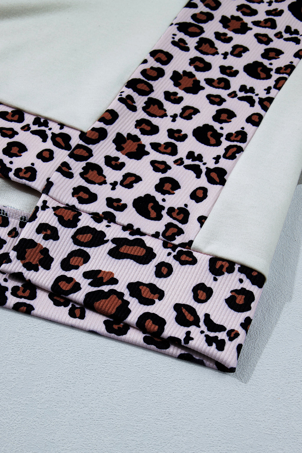 White Ribbed Leopard Patchwork Uneven Hem T Shirt