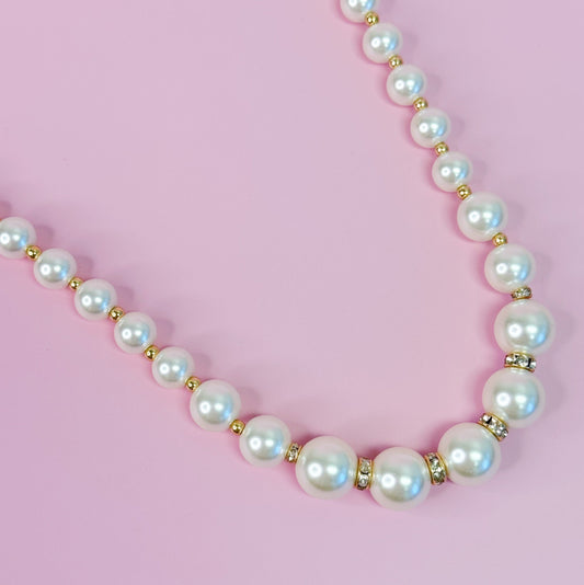 Graduated Glam Pearl Necklace by Ellisonyoung.com