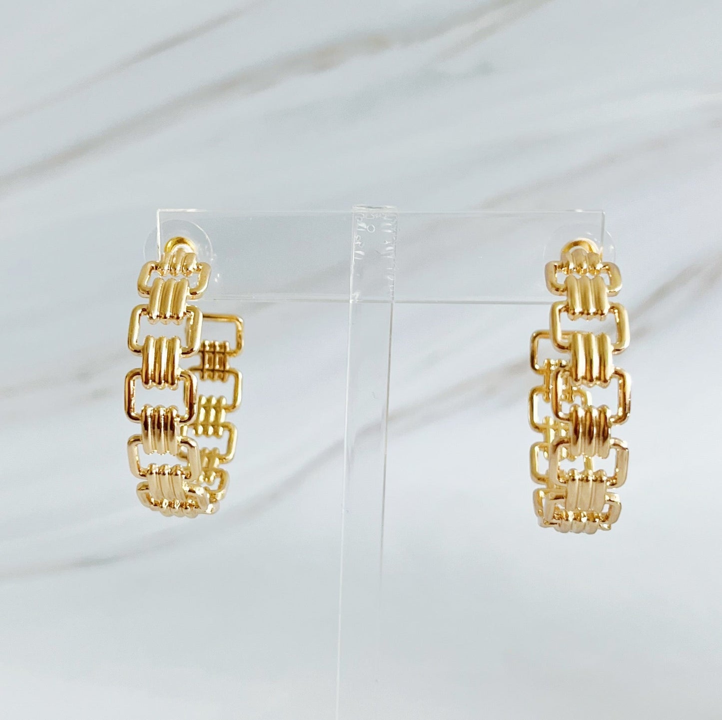 Linked Golden Hoop Earrings by Ellisonyoung.com