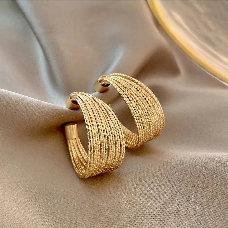 New Fashion Trend Unique Design Elegant Delicate Retro Exaggerated Multilayer Stud Earrings Women Jewelry Party Gifts Wholesale