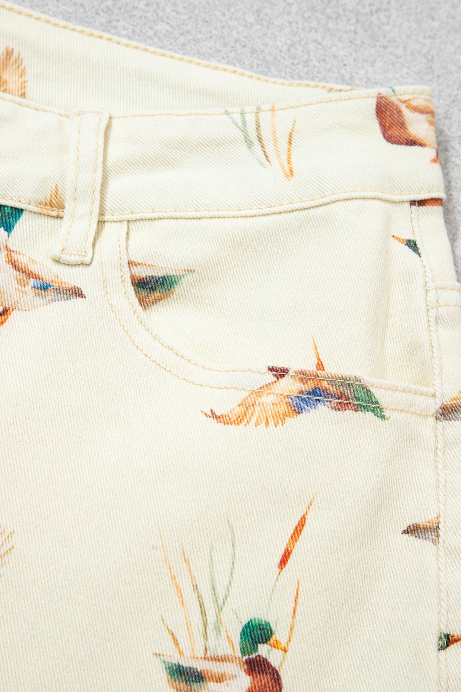 Beige Stylish Mallard Printed Cuffed Hem Shift Jeans