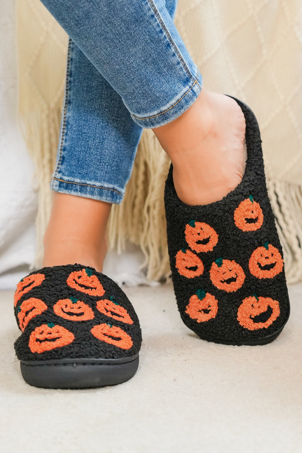 Black Halloween Pumpkin Plush Home Slippers