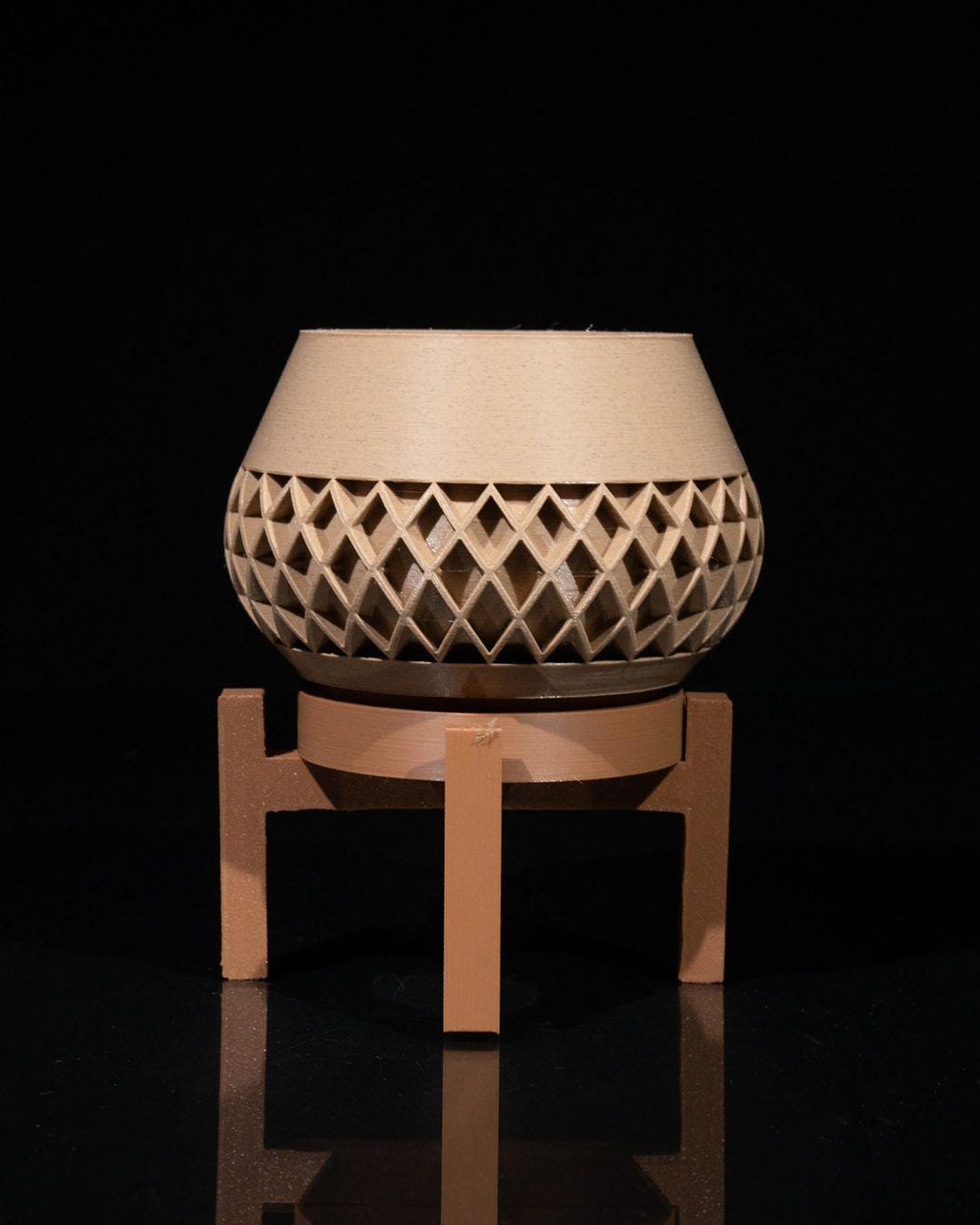 Geometric Elegance Vase with Stand – 3D-Printed Modern Home Decor