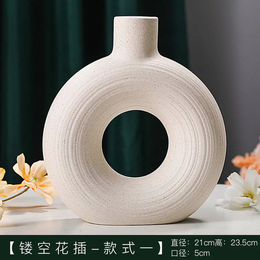 Elegant Ceramic Vase for Home Decor - Nordic Design
